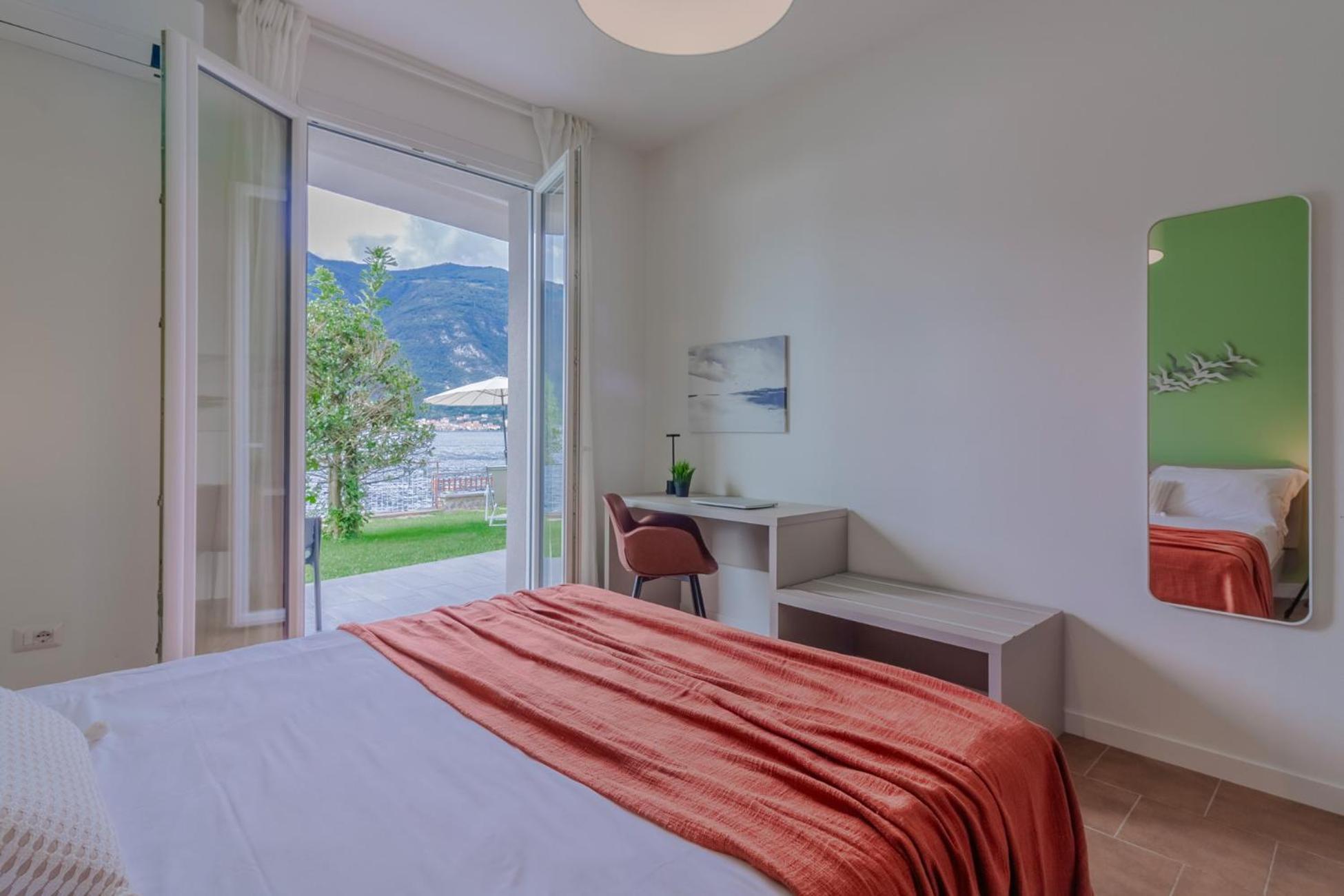 Ninfea Apartments By Wonderful Italy Lezzeno Exteriör bild