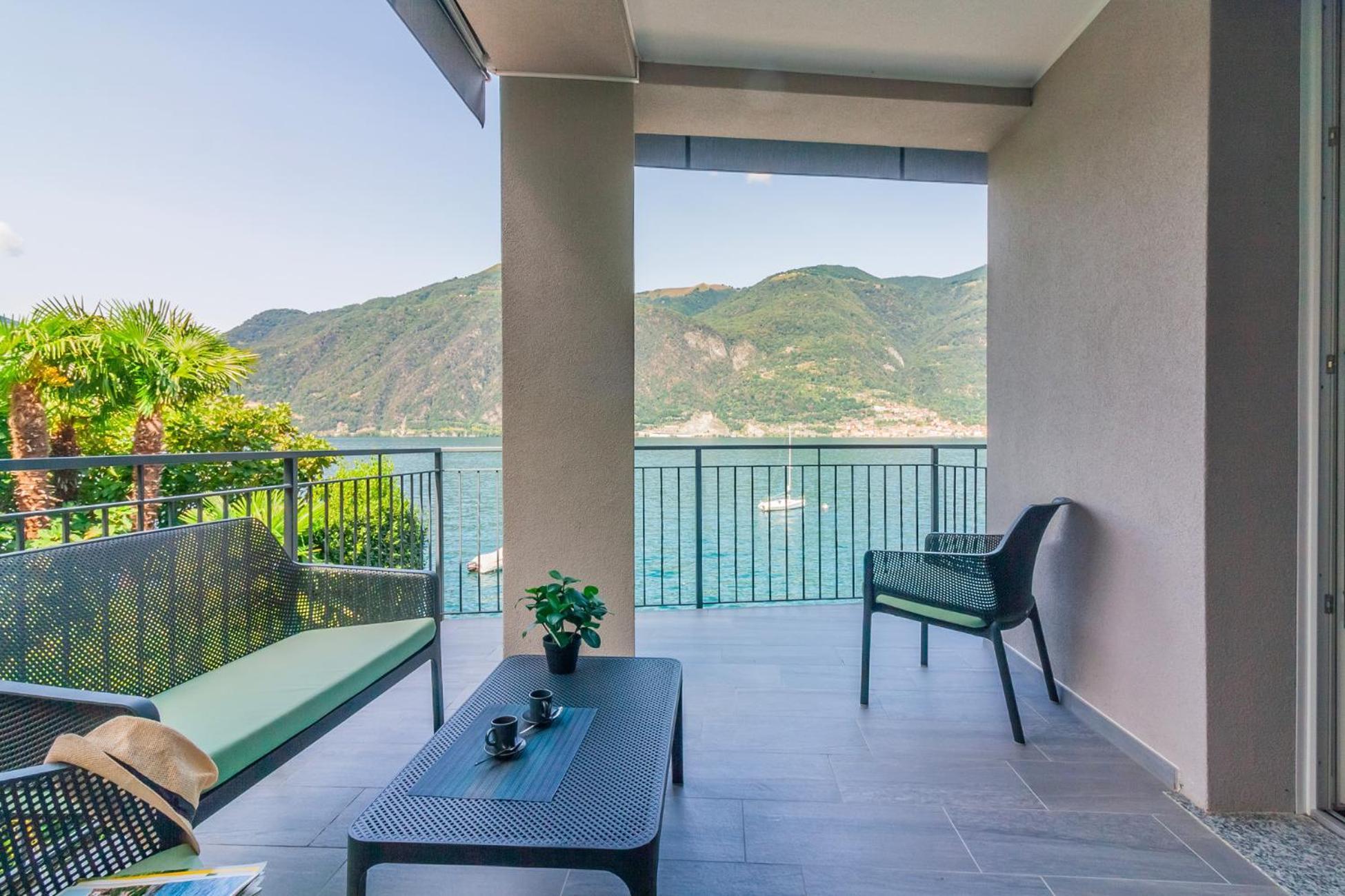Ninfea Apartments By Wonderful Italy Lezzeno Exteriör bild