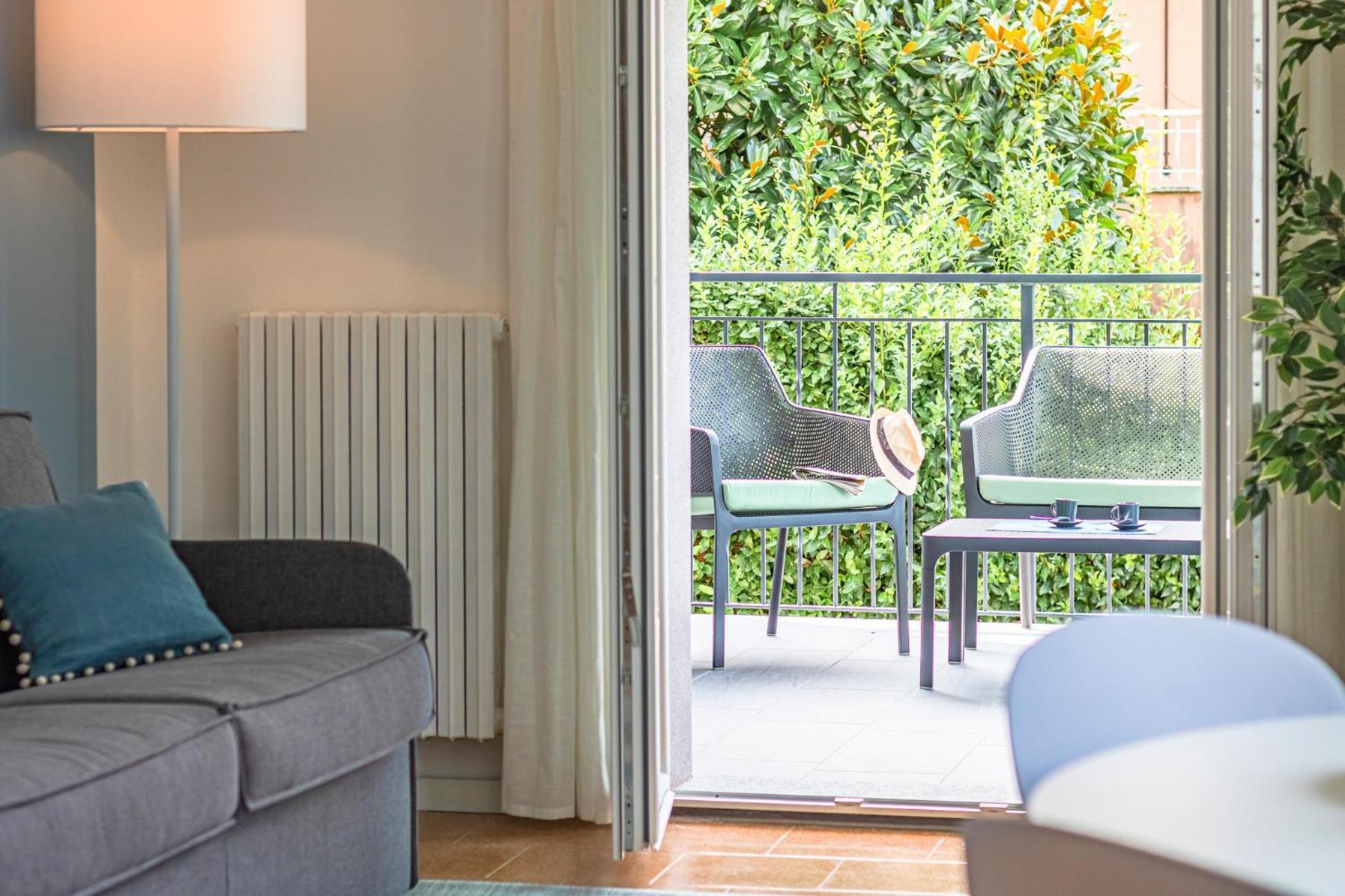 Ninfea Apartments By Wonderful Italy Lezzeno Exteriör bild