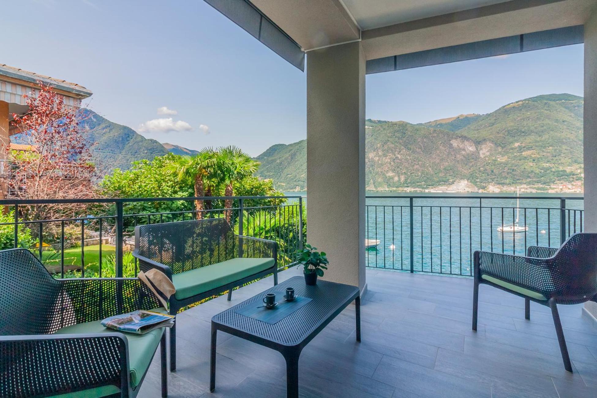 Ninfea Apartments By Wonderful Italy Lezzeno Exteriör bild